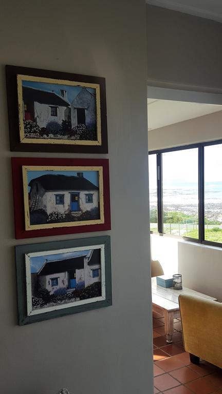 Strandloper Apartments Hermanus Extérieur photo