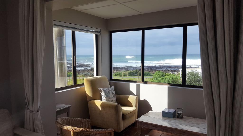 Strandloper Apartments Hermanus Extérieur photo